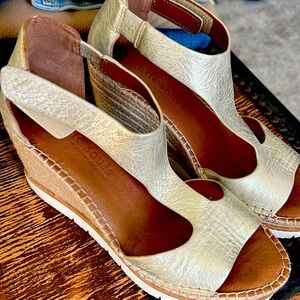 Very nice wedges.
